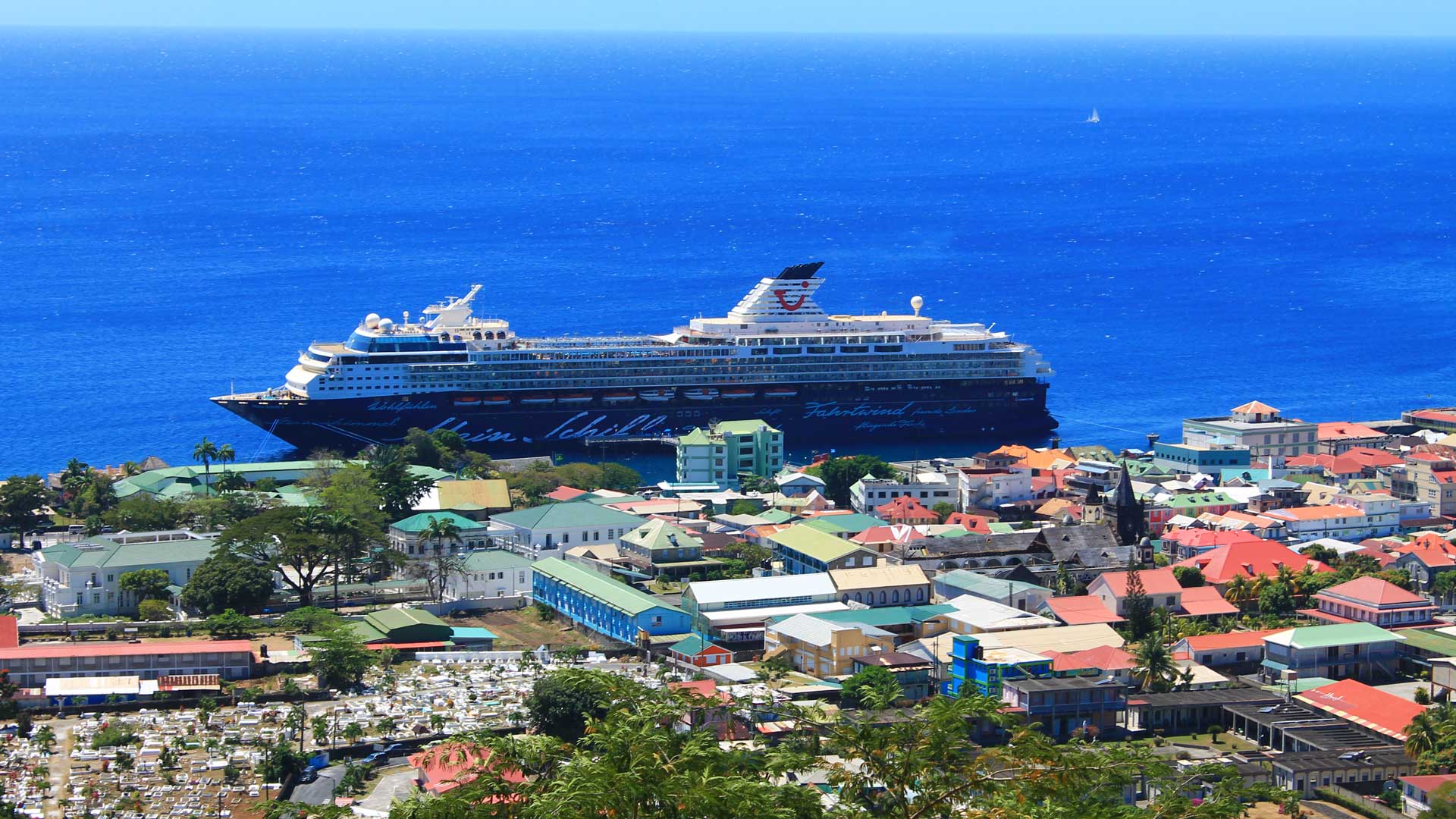 Neue Mein Schiff 1 Die Krönung Luxify